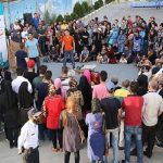 “دیواری” که “دانه های خوشبختی” را به یادگار نشاند