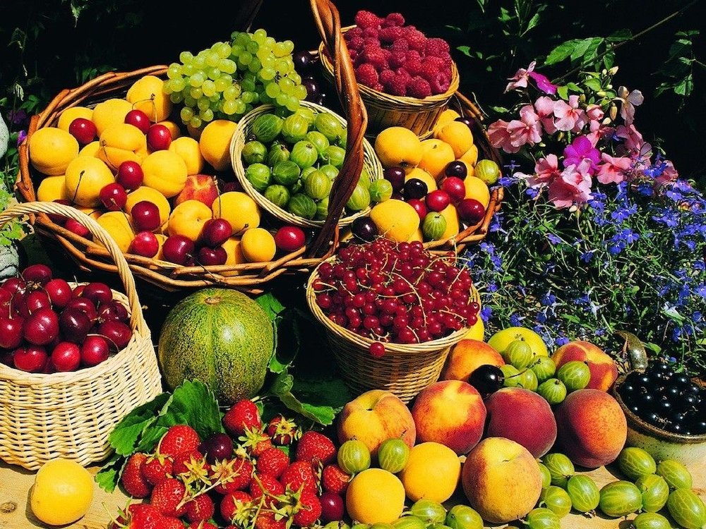 نگاهی به قیمت میوه در میدان بزرگ میوه و تره بار تبریز