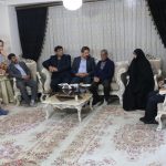 شهردار تبریز با خانواده شهید صادق عدالت اکبری دیدار و گفتگو کرد