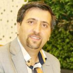 برای توسعه اقتصادی: باید فرهنگ استفاده ازکالای ایرانی در بین مردم نهادینه شود