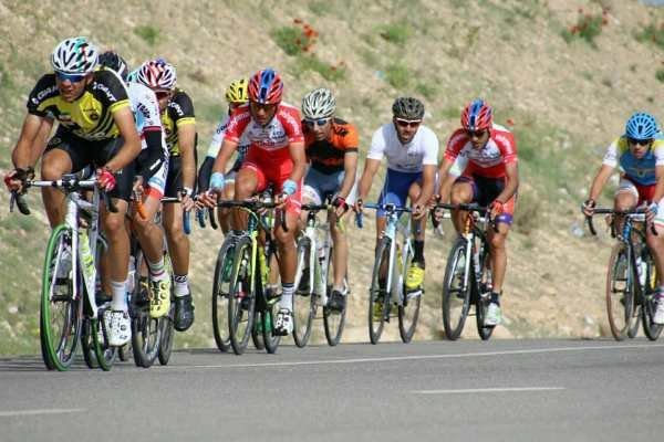 مسابقات دوچرخه سواری عمومی در تبریز برگزار می شود