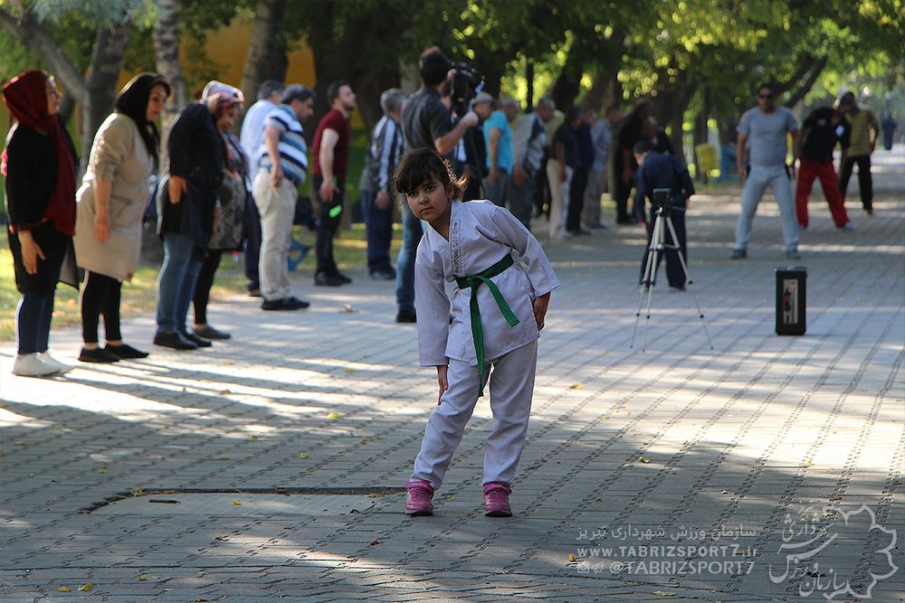 حضور پرشور شهروندان تبریزی در ورزش صبحگاهی پارک حکیم نظامی