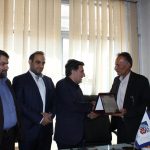 حضور دکتر محمد علی صدیقی عضو هئیت رییسه اتاق اصناف کشور و دکتر شهرام حسین نژاد دانشور مشاور اتاق اصناف از اعضای هیئت رییسه اتاق اصناف شهرستان عجب شیر تجلیل شد.