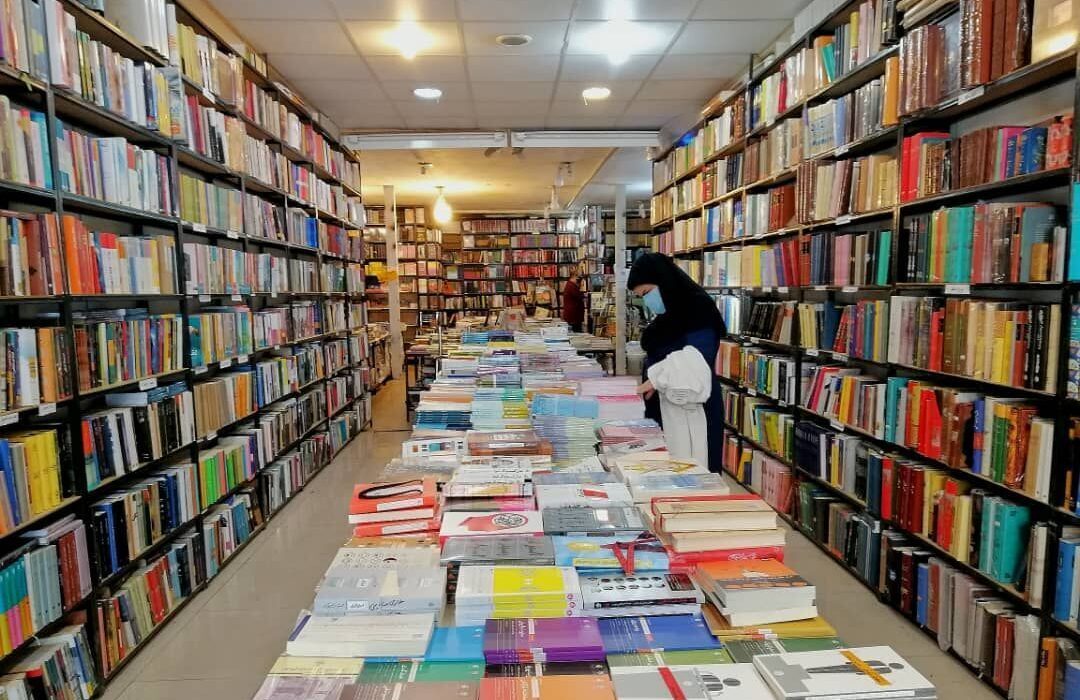 کتابفروشی‌های آذربایجان شرقی در بهارانه کتاب ثبت‌نام
کنند