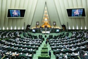 پایداریچی ها شمشیر را از رو بستند