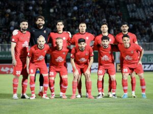 دورخیز سرخ‌ها برای قهرمانی با نخستین پیروزی در سال جدید
