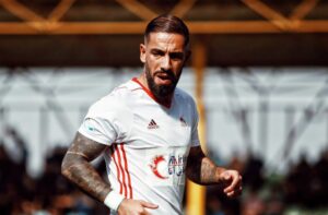 بازگشت سوپر استار به تمرین تراکتور (عکس)