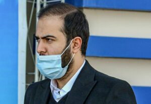 بیات: ماندن من در ماشین فضا را مسموم می کرد