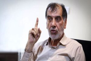 فقر شدید معرفتی دارد
