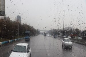 آماده باش نیروهای خدمات شهری منطقه ۸ برای جلوگیری از آبگرفتگی معابر