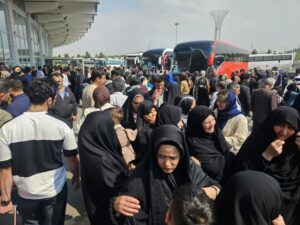 بدرقه کاروان زائران برای شرکت در مناسک حج تمتع ۱۴۰۵ از پایانه مسافربری مرکزی تبریز