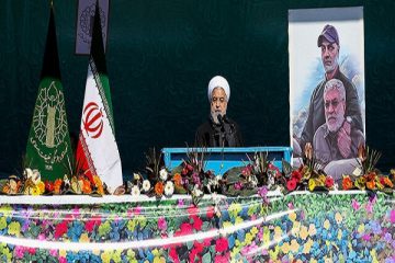 روحانی :مهمترین ثمره انقلاب انتخاب است/تضعیف جمهوری به تقویت اسلام نمی‌انجامد