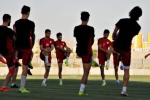 تراکتور با ماشین دیدار می‎‎‎‎‎‎‎کند