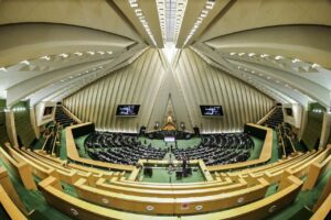 مصوبات مجمع تشخیص قابل رد نیست